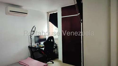 Mls #25-19695 Remodelado
