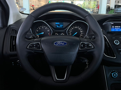 Ford Focus 2.0 SE FASTBACK 16V FLEX 4P POWERSHIFT