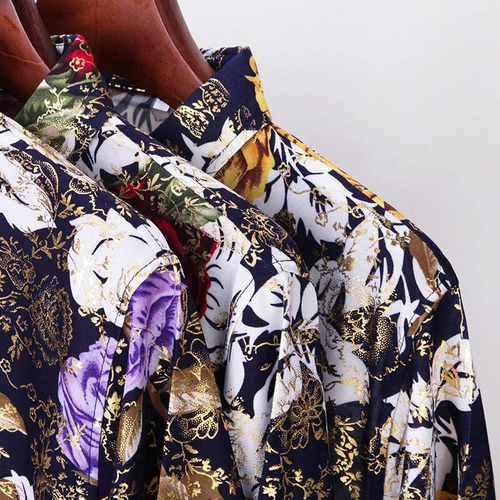 Camisa De Manga Corta De Moda Con Estampado De Flores Brilla