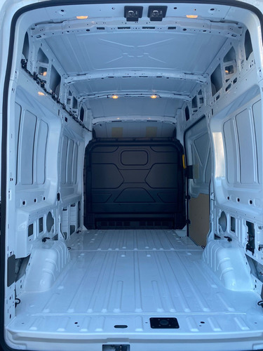 Ford Transit 2.0l Mediana Techo Elevado
