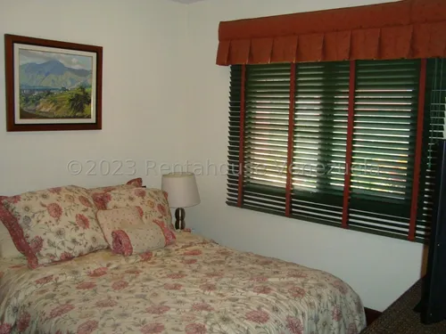 Ivanna Rah Cod. 25-16906