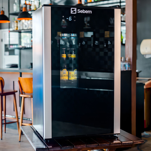 Cervejeira Frostfree -6°c 100 Litros Sebem Cor Preto 220V