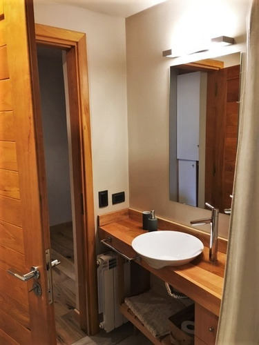 Imagen 20 de 30 de Casa Contemporánea Excepcional Vista Al Lago Nahuel Huapi