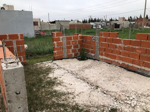 Lote Con Mejoras A La Venta En Maximo Paz Moradas De Maximo.
