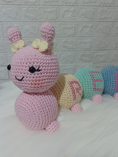 Centopeia Personalizada Com Nome Em Amigurumi