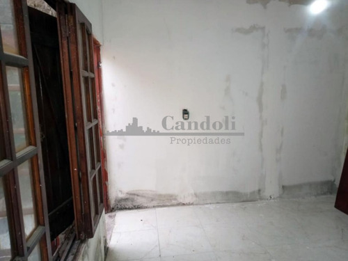 Ph En Venta 2 Ambientes - Barrio San José, Con Patio Y Piscina