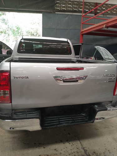 Vidrio Cabina Trasera Hilux Kavak Dubai Varios Años