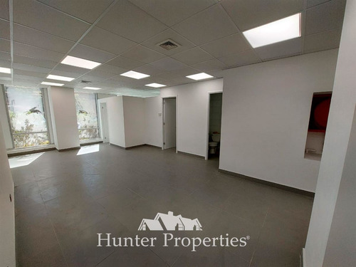 Local Comercial, Excelente Ubicación, Arriendo Lo Barnechea