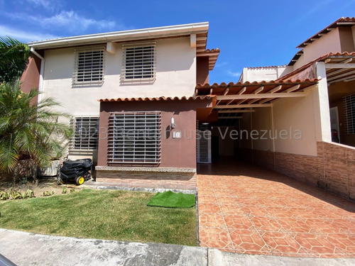 Casa En Venta En La Av Intercomunal, Cabudare @eloisabermudez.rah