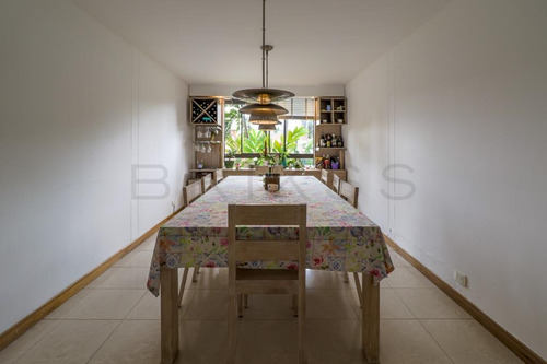 Imagen 2 de 17 de Casa En Venta En Medellín El Poblado