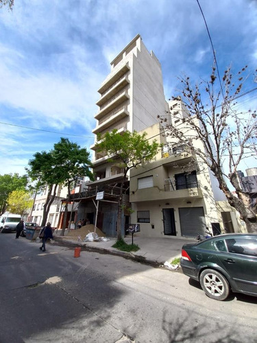 Imagen 15 de 55 de Edificio - La Plata