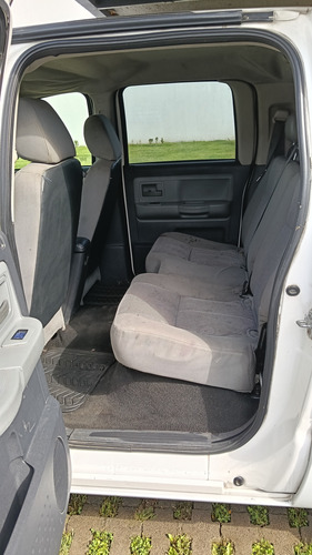 Dodge Dakota Crew cab 4x2 3.7L T/A