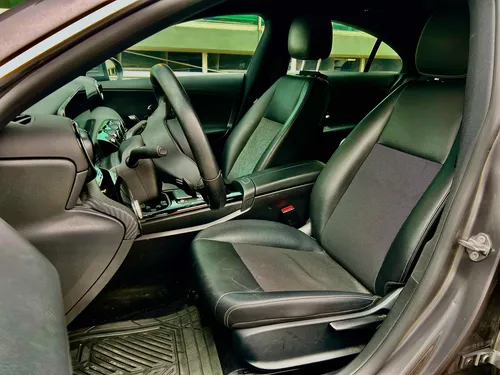 Mercedes-Benz Clase CLA 1.6 200 Cgi Sport At