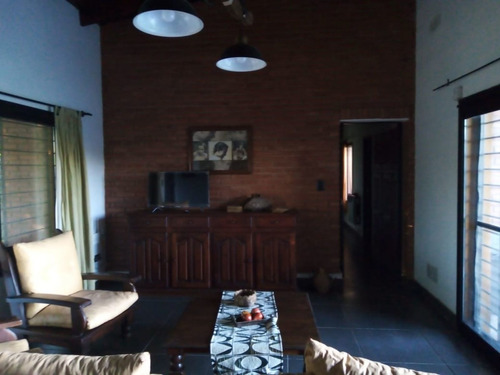 Imagen 11 de 18 de Casa En Alquiler Temporario Funes Town