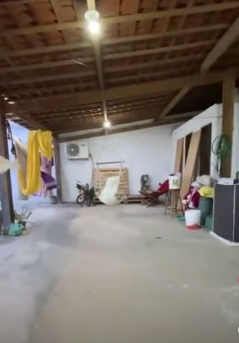 Casa Com 4 Quartos (1 Suíte)