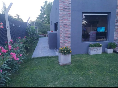 Dueña Alquiler Temporario, Casa Estilo Industrial, Perímetro Cerrado, Portón Corredizo De Acceso, Parrilla, Barrio Semi Cerrado, Zona Muy Segura, Acepta Mascotas, Ideal Home Offfice.