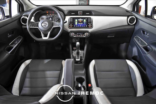 Imagem 3 de 15 de Versa 1.6 16v Flex Exclusive Xtronic