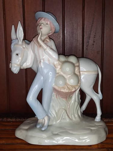 Figura De Porcelana Porceval Joven Con Burro Perfecto Estado