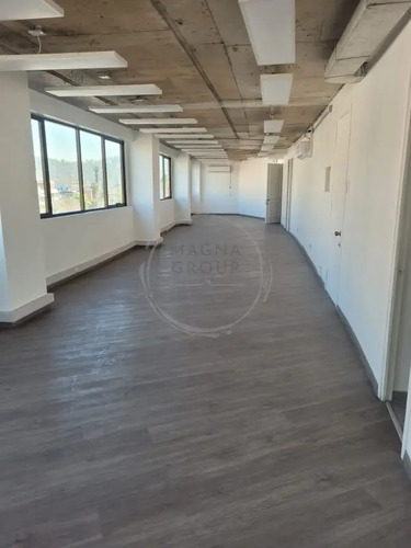 Oficina De 175 M2 A Pasos De Metro Los Leones