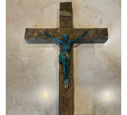 Cruz De Jesús Inri De Madera Con Metal, 60cmx34cm.