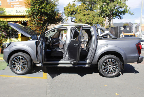 Nissan Frontier 2.5 Le