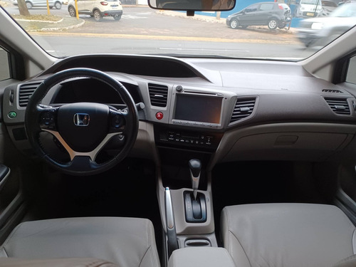 Imagem 7 de 8 de Honda Civic 2.0 Lxr 16v Flex 4p Automático