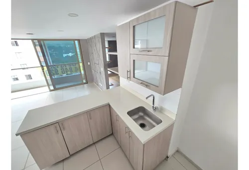 Vendo Apartamento Loma De San José Parte Baja