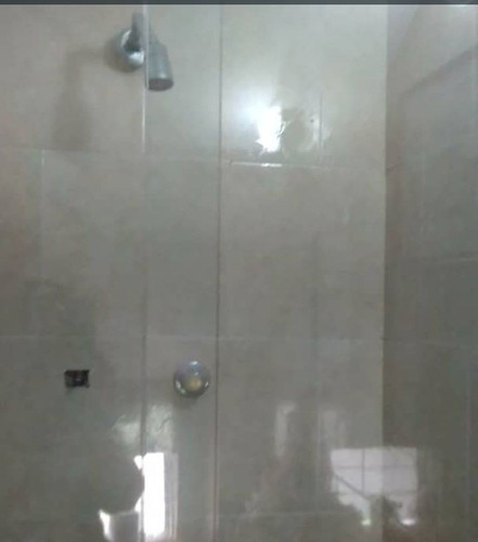 Imagen 2 de 5 de En Venta Apartamento En La Urb La Isabelica Cerca De La Clinica Elohim