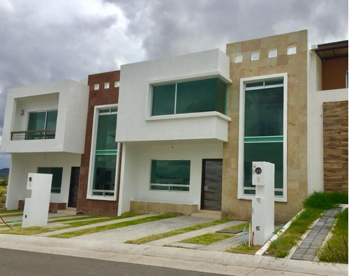 Preciosa Residencia En El Condado, Jardín, 3 Recaras, Sala T