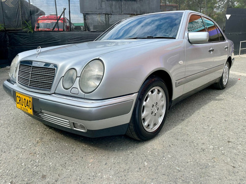 Mercedes-Benz Clase E 3.2 W210