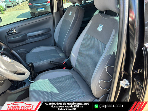 Volkswagen Fox ROUTE 1.0 MI TOTAL FLEX 8V 5P