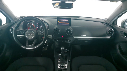 Audi A3 1.4 35 TFSI DYNAMIC DCT