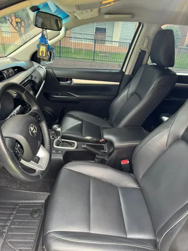 Toyota Hilux Srv At 2800cc Aa 4x4 Td