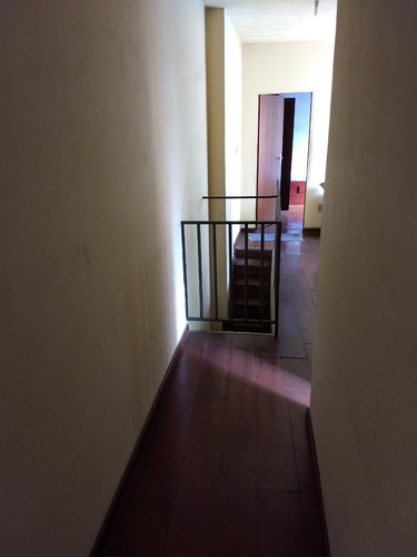 Casa Com 3 Quartos E 3 Andares Em Belo Horizonte