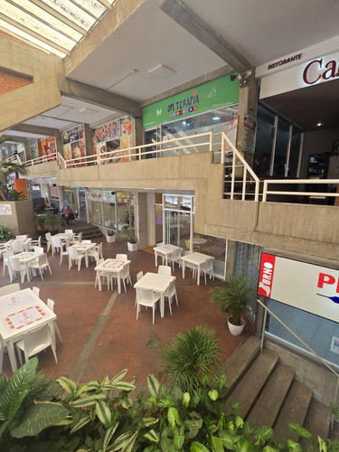 Venta Fondo De Comercio De Restaurante En Alto Prado, Listo Para Operar Con Permiso De Licores (a.v)