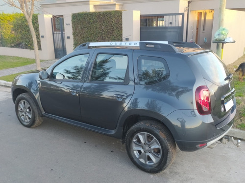 Imagen 8 de 12 de Renault Duster 2.0 Ph2 4x4 Privilege 143cv