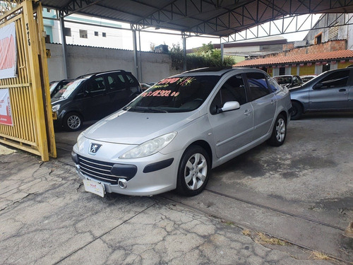 Peugeot 307 Presence Sedan 1.6 16v 2010