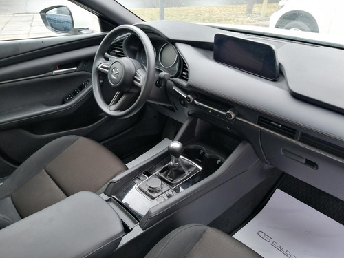 Mazda 3 Skyactiv-g 2.0 Mecanico 2022