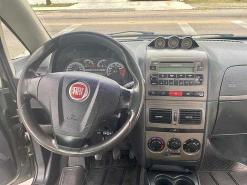Imagem 10 de 15 de Fiat Idea Adventure 1.8 16v(flex) 4p 2012
