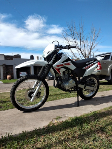 Imagen 3 de 6 de Honda Tornado Xr 250