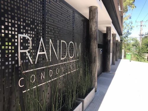 Local N4, Random- Canning (ezeiza)
