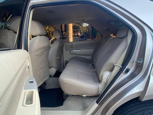 Toyota Hilux SW4 SRV D4-D 4x4 3.0 TDI Dies. Aut