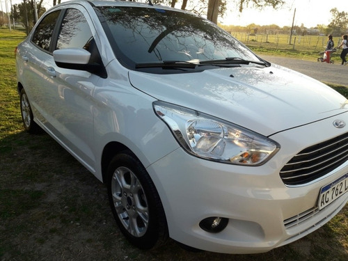 Imagen 1 de 8 de Ford Ka 1.5 Sel 5 P 2018