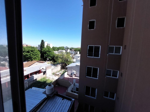 Imagen 3 de 9 de Monoambiente En Construccion A 200 Metros De Lanusita!!!