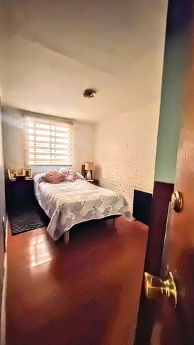Acogedora Casa 3d-1b Luis Matte Larrain / Nonato Coo
