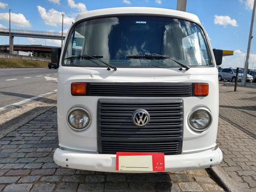 Imagem 3 de 15 de Volkswagen Kombi Furgão Isolada