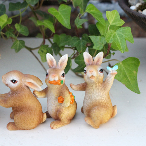 Juego De Cuatro Piezas Con Diseño De Conejos De Resina N Orn