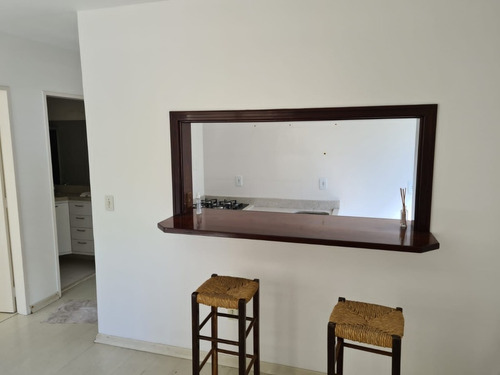 Imagem 2 de 11 de Apartamento À Venda No Bairro São João - Porto Alegre/rs - O-27497-44814