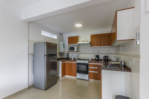 Departamento. Semipiso. 2 Ambientes. Equipado. Balcón. Ideal Airbnb/renta. Palermo Hollywood.
