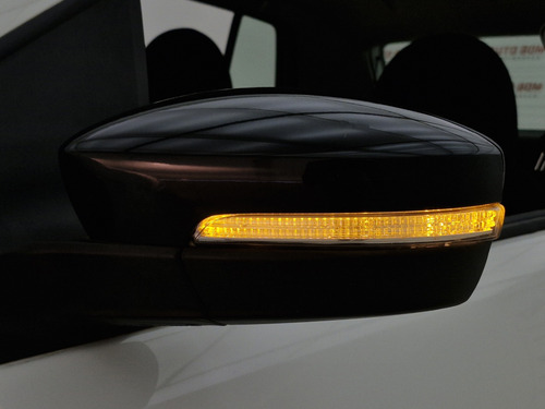 Volkswagen Fox 1.6 MSI TOTAL FLEX CONNECT 4P MANUAL